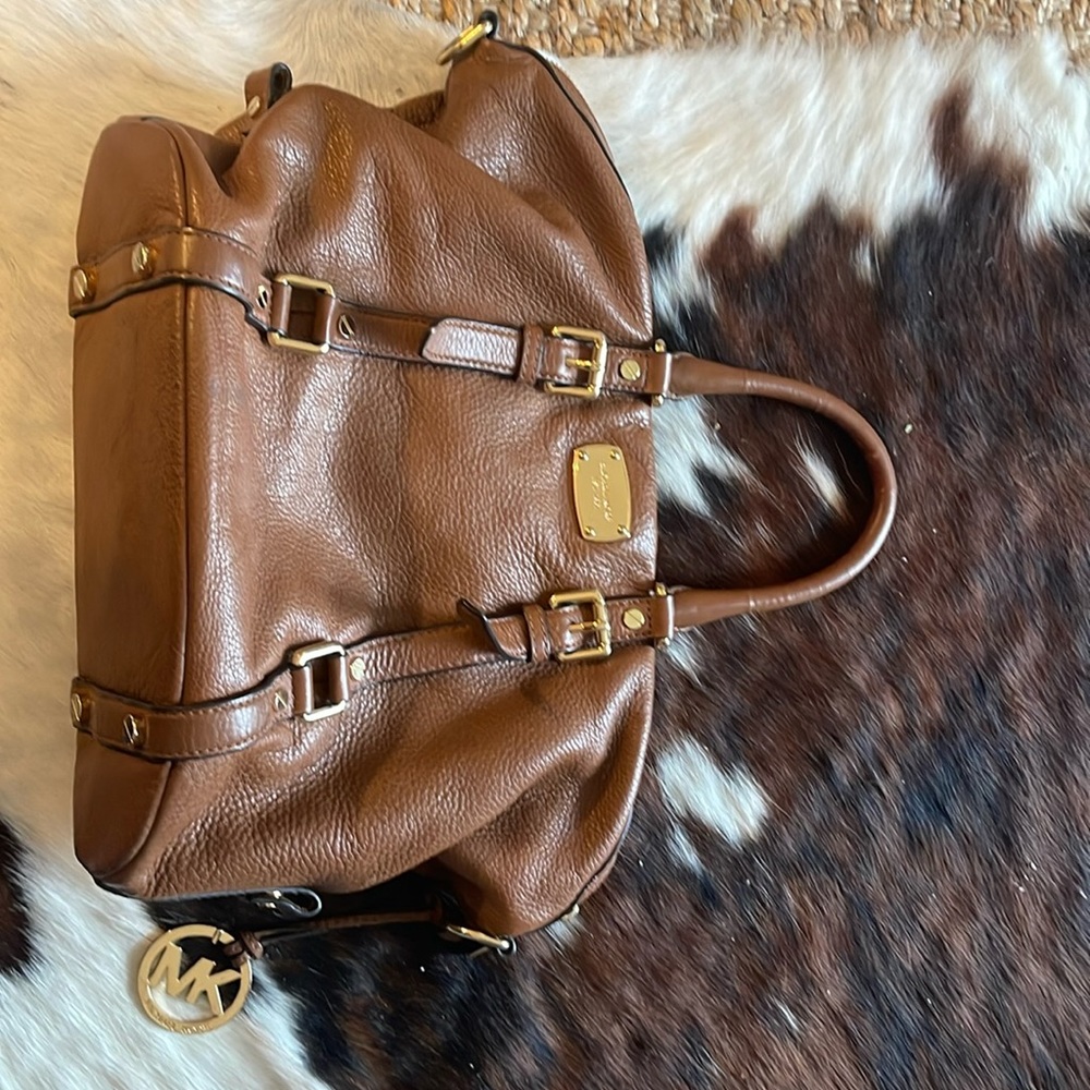 Beautiful saddle brown leather Michael Kors bag with gold hardware